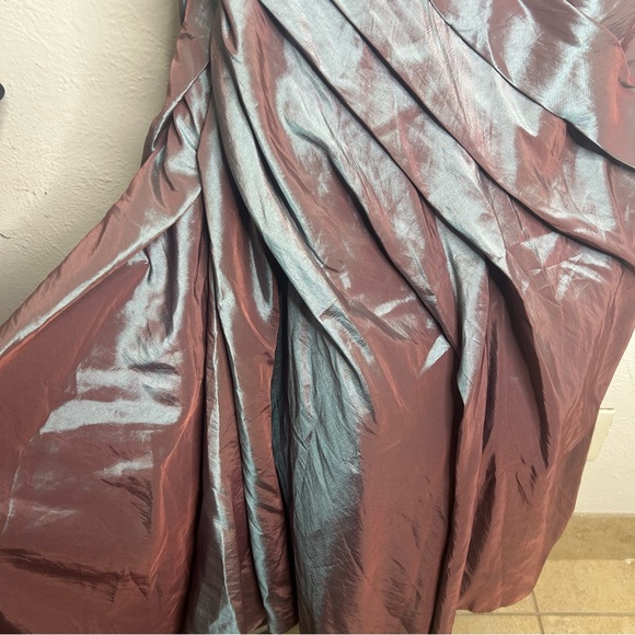 Davids Bridal Size 16 Blue Teal Mauve Iridescent Dress Gown Floor Length Formal - Picture 9 of 11